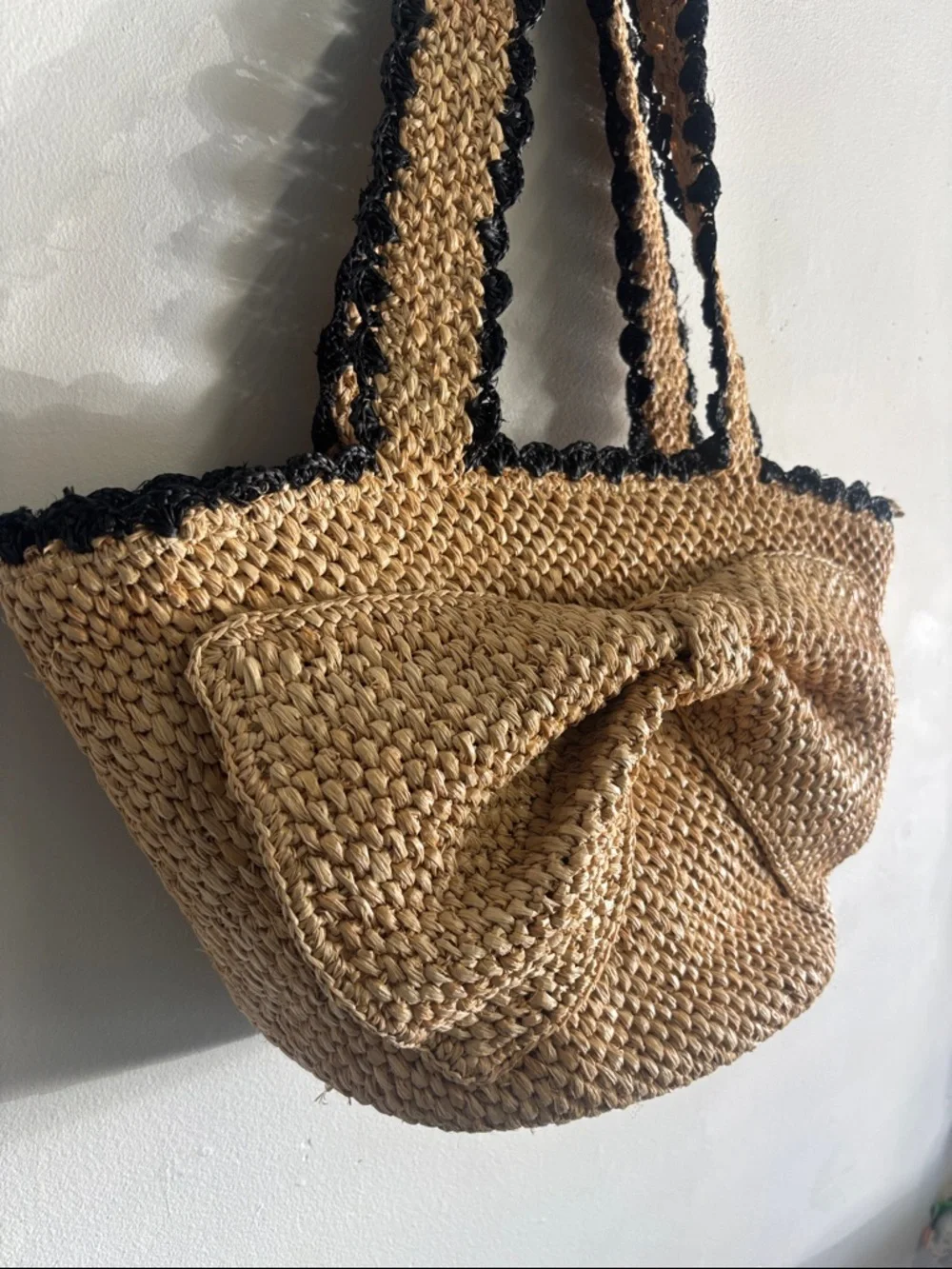 Chic Raffia Woven Bow Tote with Black Accents - Picture 3 of 9